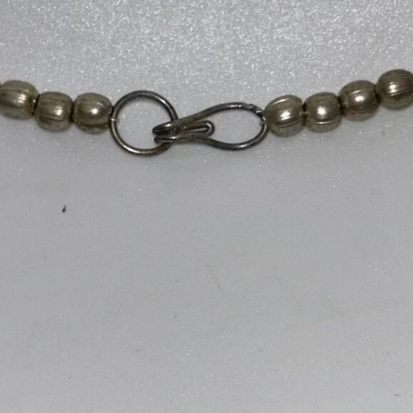 Vintage Coral Color Beaded Necklace With Ornate Metal Accents & Hook Clasp - Picture 6 of 11